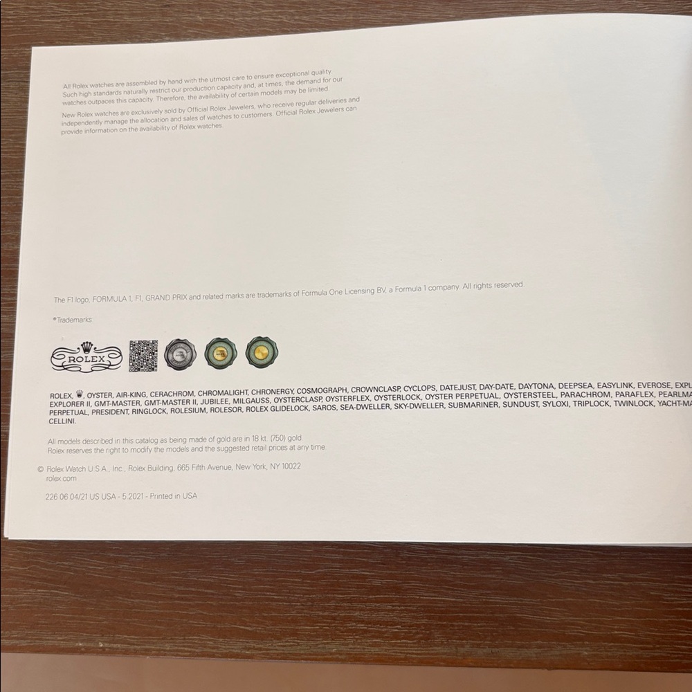 Rolex Coffee Table Book - NEW 2021-2022 - Picture 6 of 6